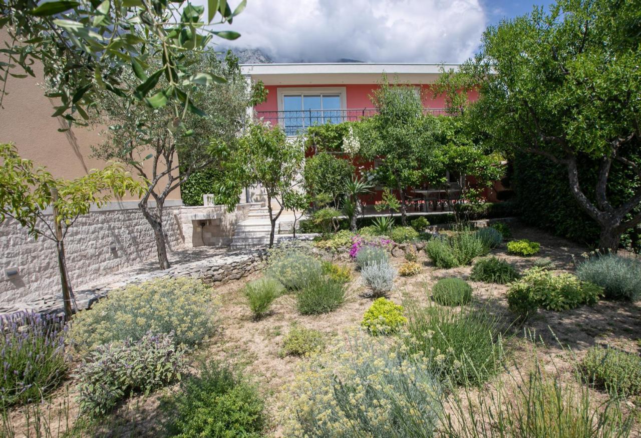 Apartment Vila Volicija Makarska Exterior photo