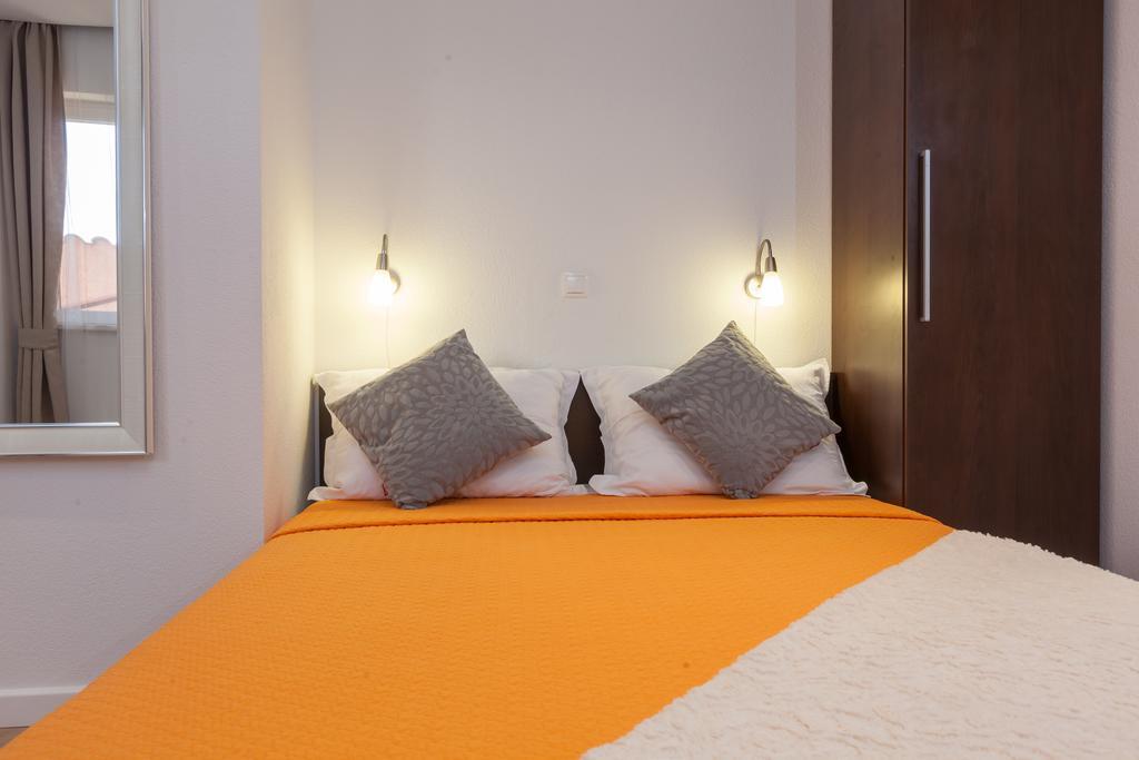 Apartment Vila Volicija Makarska Exterior photo